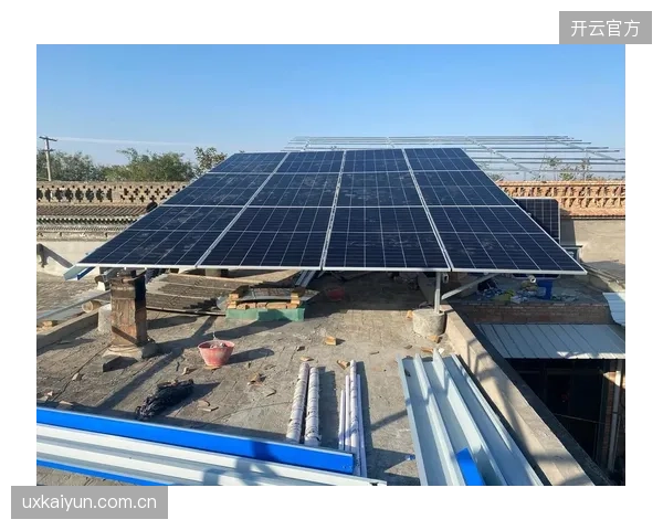 上海东方体育中心1.2MWp光伏屋顶案例表明，8年即可收回投资，同时节省30%建材成本